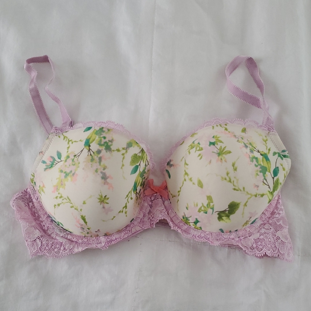 Victoria's Secret Floral Lace Bra - Lavender and Cream